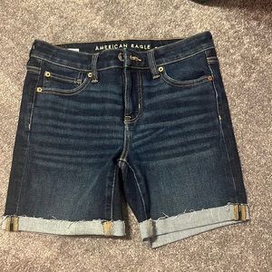 Women’s American Eagle Shorts Size 4